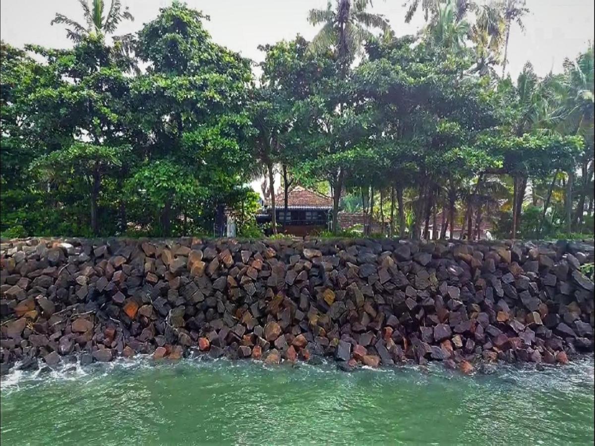 Sea Hut Homestay Kochi Exterior photo
